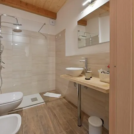 Ossola Dal Monte - 3*